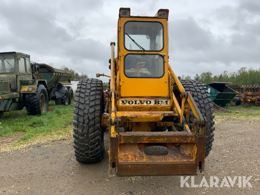 Baklastare Volvo BM LM 841, Götene, Klaravik auktioner