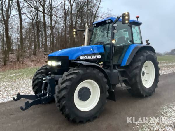 Traktor New Holland TM165