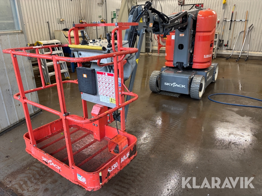 Vikbomslyft Skyjack SJ30 ARJE