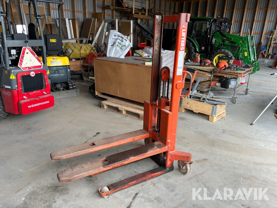 Höglyftande handtruck BT Lifters BT SV 800 H/1