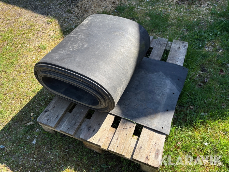 Transportmatta för för grus och sten. Trelagrad