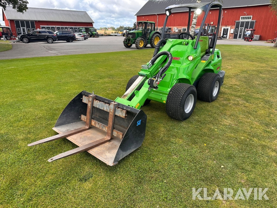 Kompaktlastare Avant 528