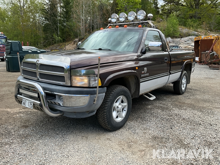 Pickup Dodge Ram 2500 V8 magnum
