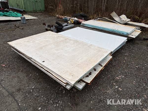 Isolerade skåpsväggar