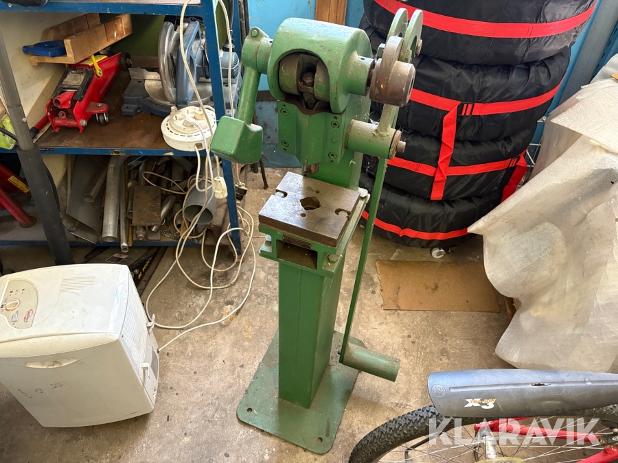 Pressverktyg manuell AB Formverktyg med tillbehör/stansar