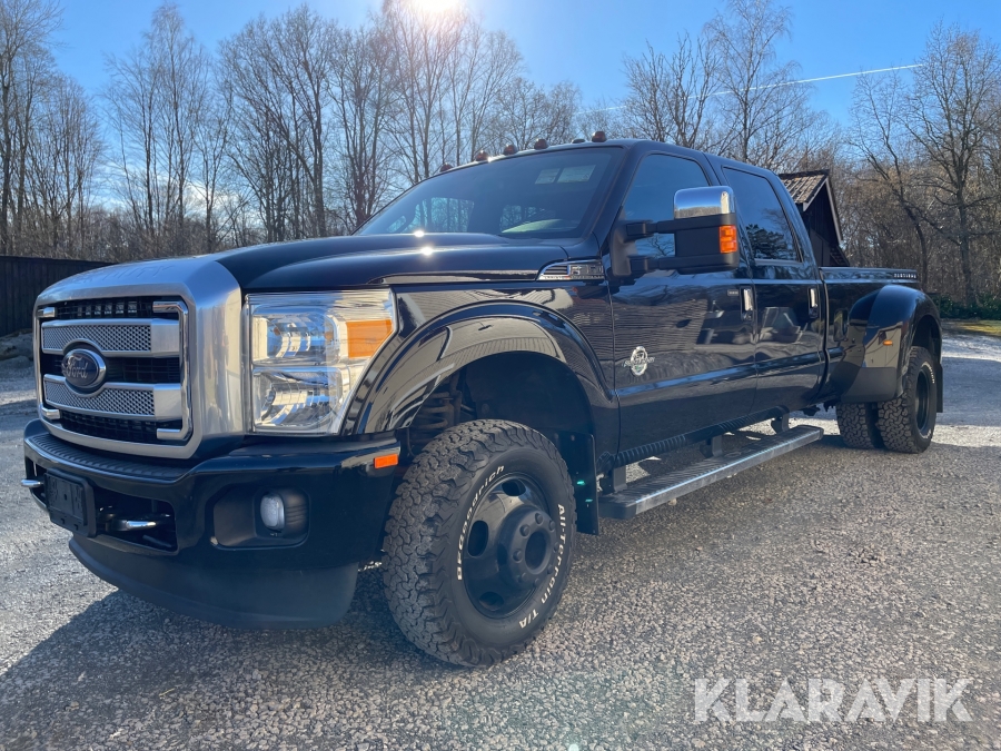 Ford F350 Super Duty Platinum Dually