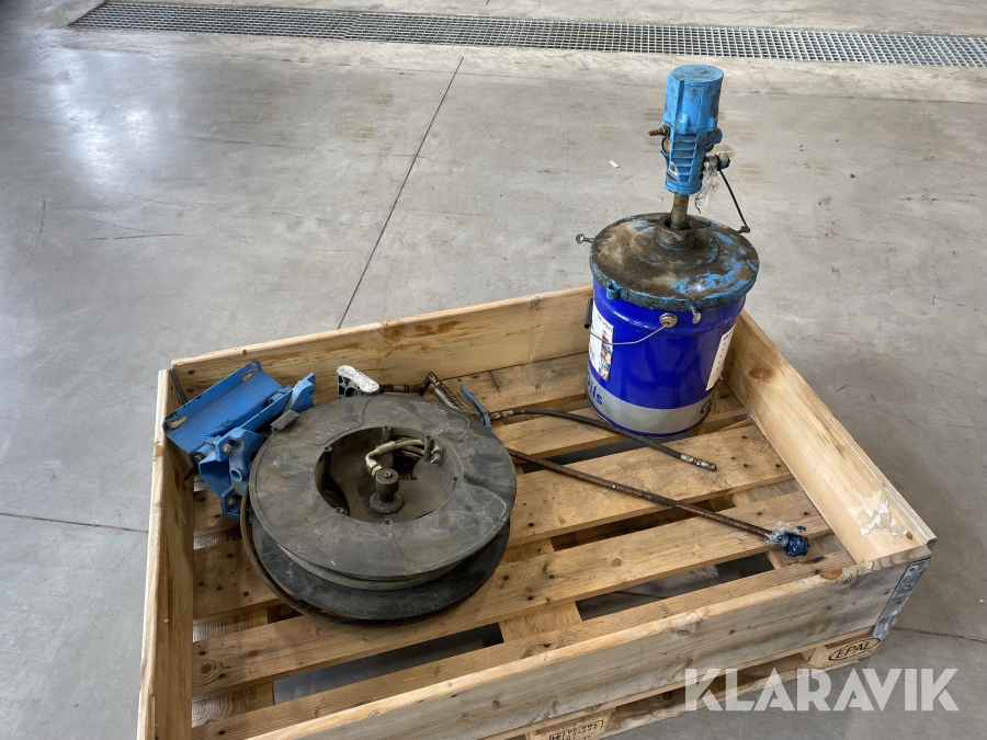 Fettspruta Orion med slangrulle