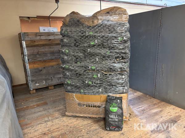 Grillbriketter 1 st pall Skogens 7,5 kg 95 st säckar
