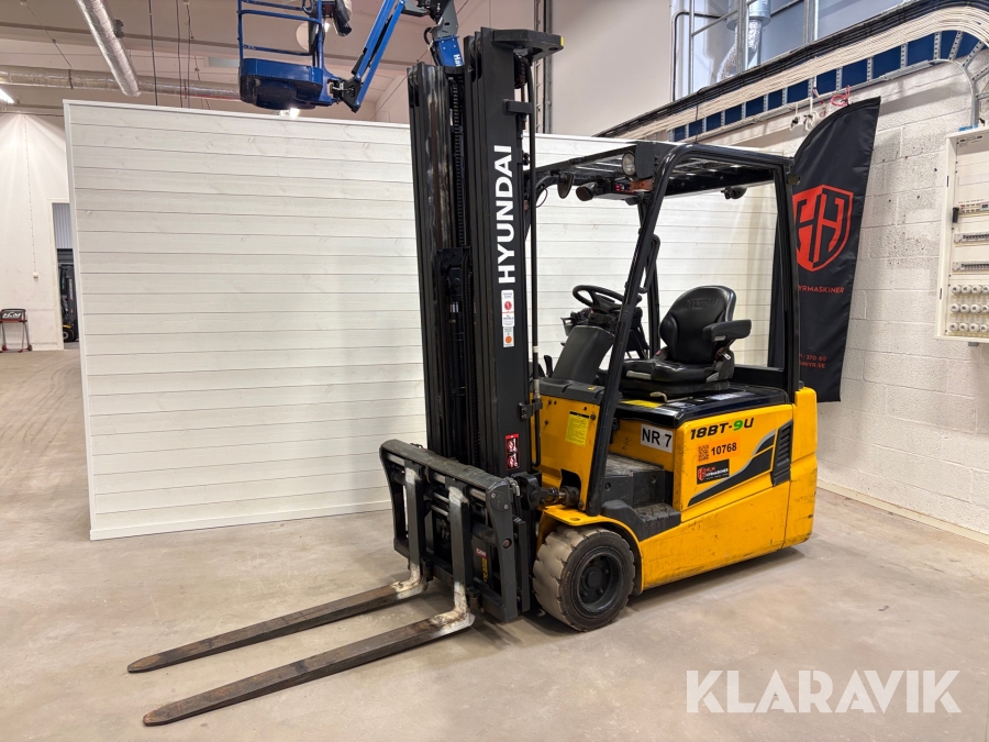 Truck Hyundai 18BT-9u med 5,5 m lyfthöjd