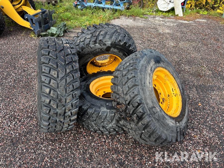 Entrepenaddäck & fälg Nokia TRI 2 340/80R18