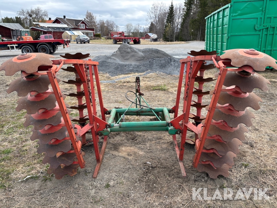 Tallriksharv / skålsvans Kverneland