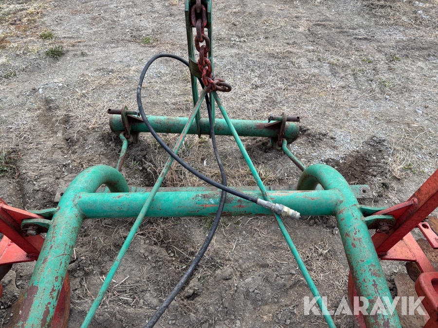 Tallriksharv / skålsvans Kverneland