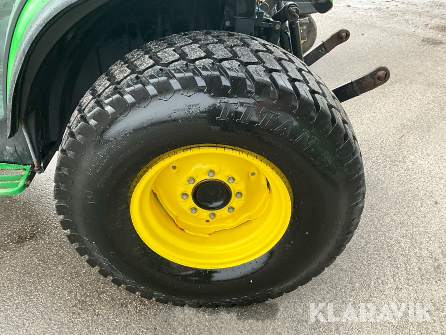 Traktor John Deere 4720