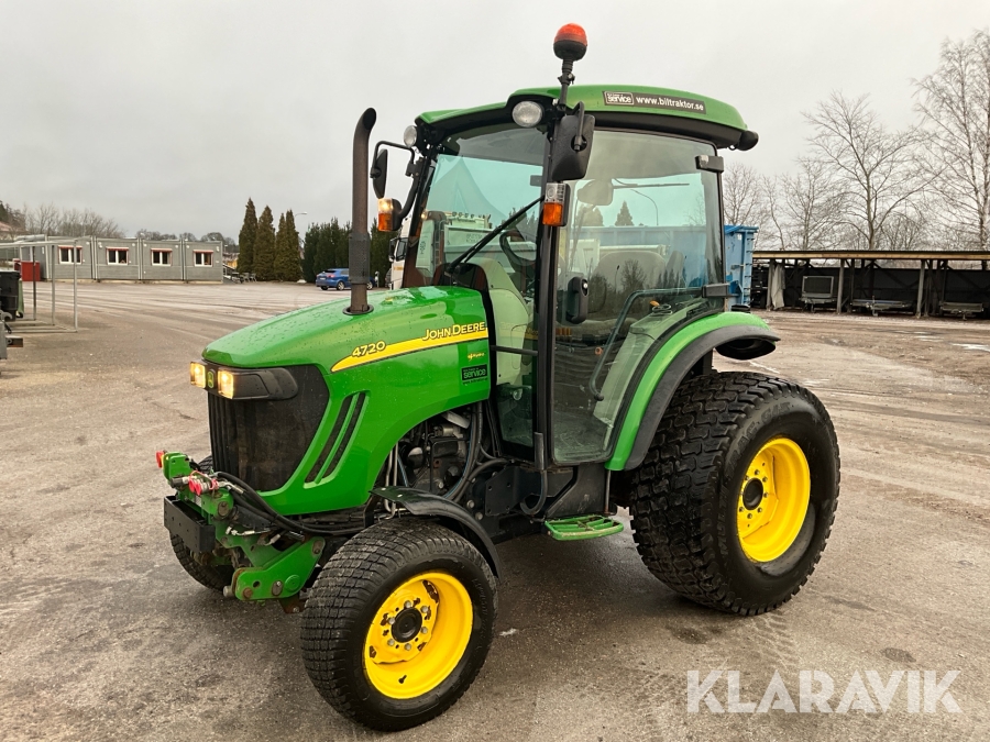 Traktor John Deere 4720