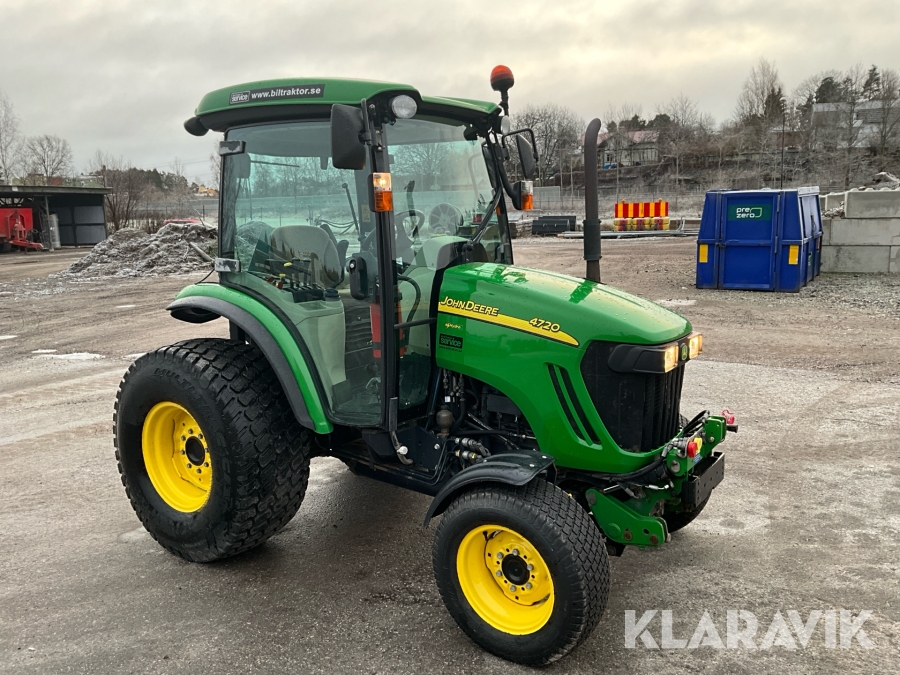 Traktor John Deere 4720