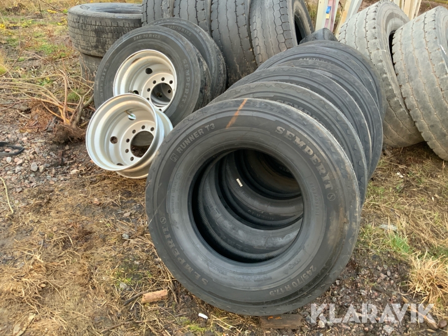 Släpvagnsdäck och hjul Semperit 245/70R17.5