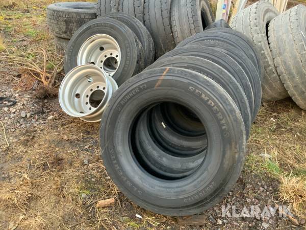 Släpvagnsdäck och hjul Semperit 245/70R17.5
