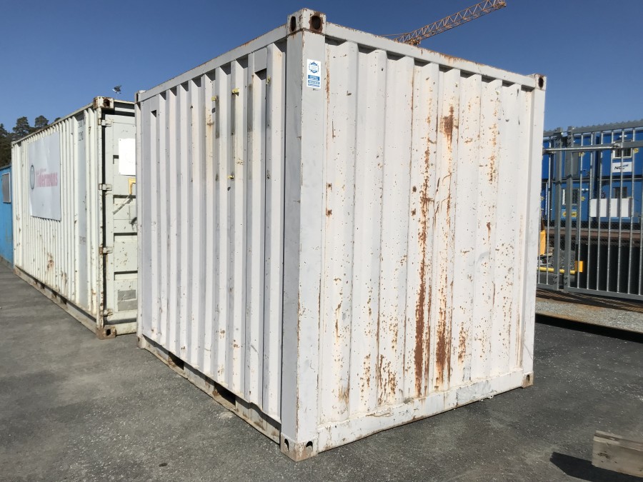 CONTAINER