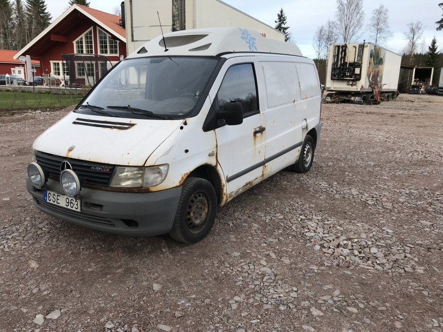 Mercedes 108 CDI / Skåpbil