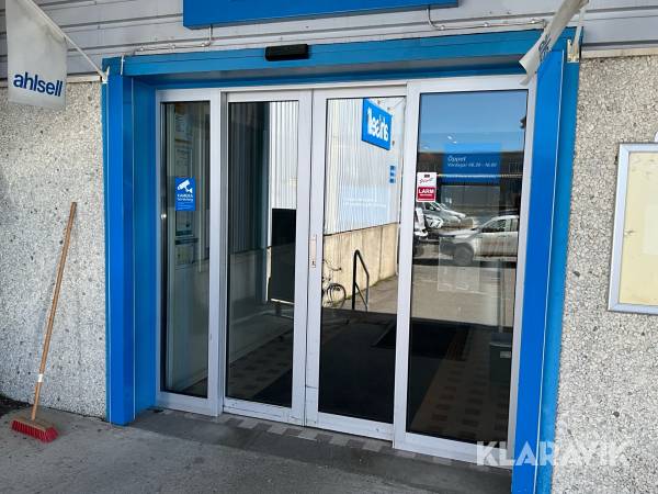 Metallparti Besam med dörrautomatik och ridåfläkt