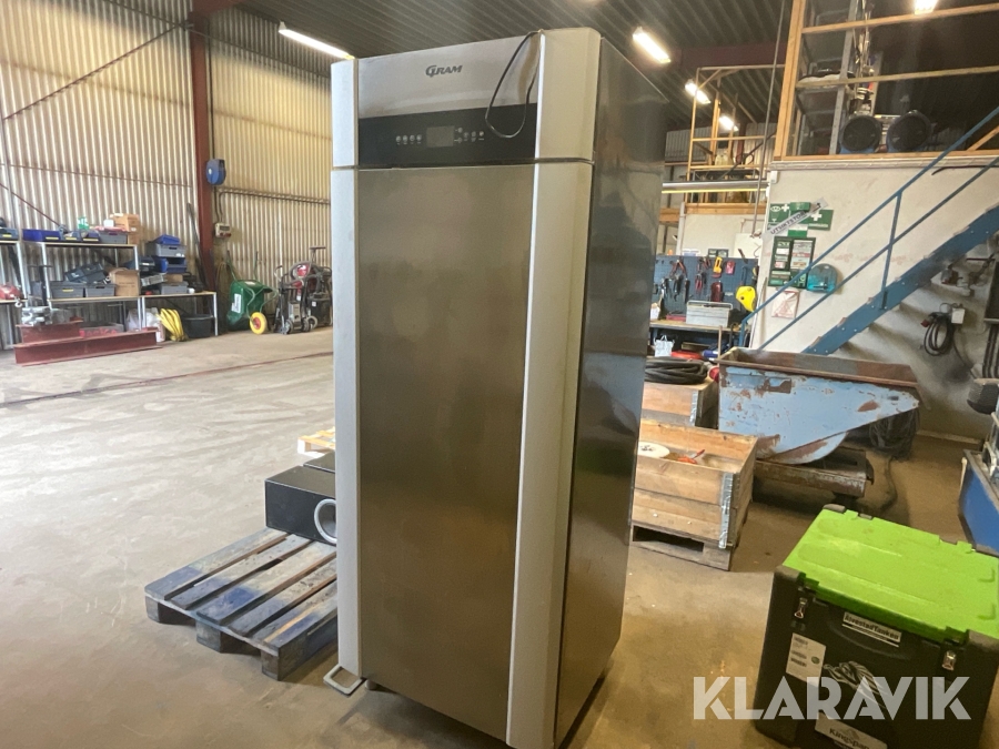 Frysskåp Gram Process KP 82