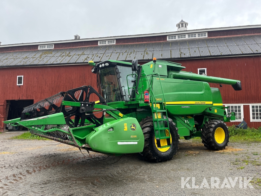 Skördetröska John Deere T560i