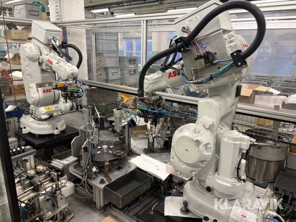 2st Robot ABB IRB 140 med styrskåp