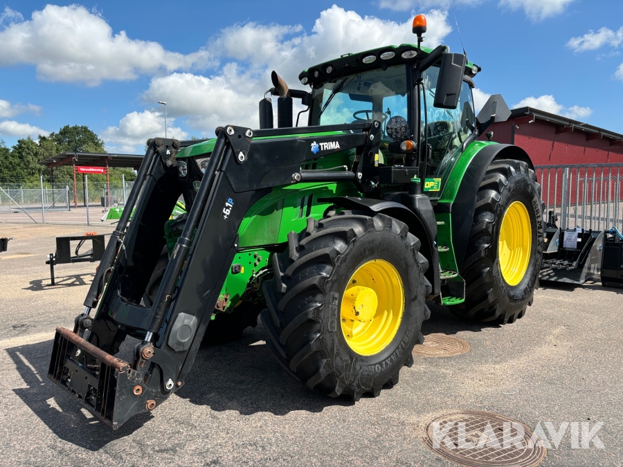 Traktor John Deere 6215R med frontlastare