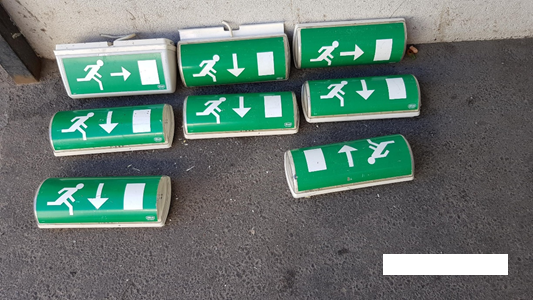 8st Nödutgångsskyltar