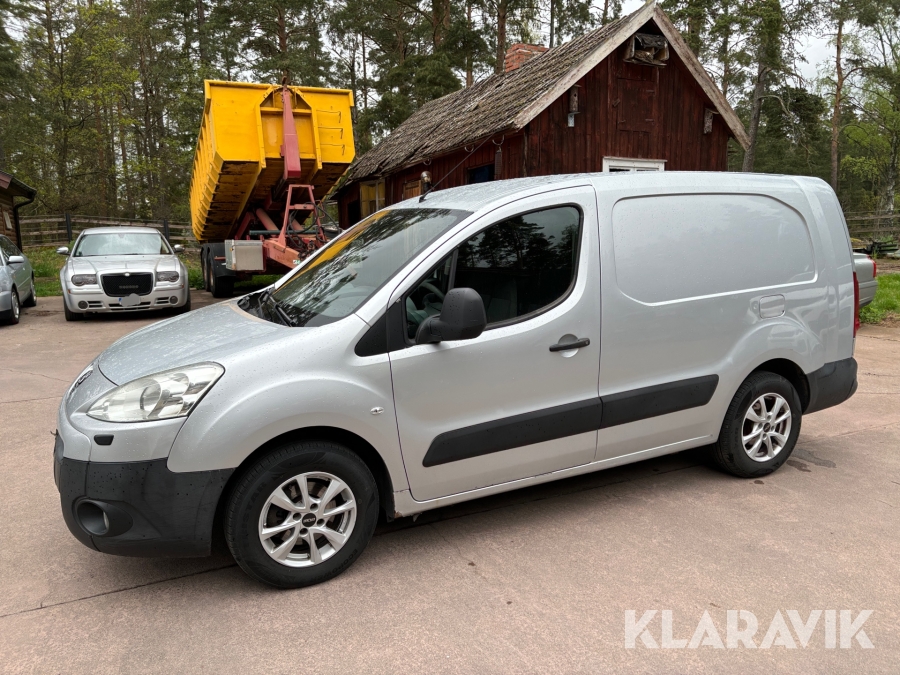 Skåpbil Peugeot Partner L2, Mönsterås, Klaravik auktioner