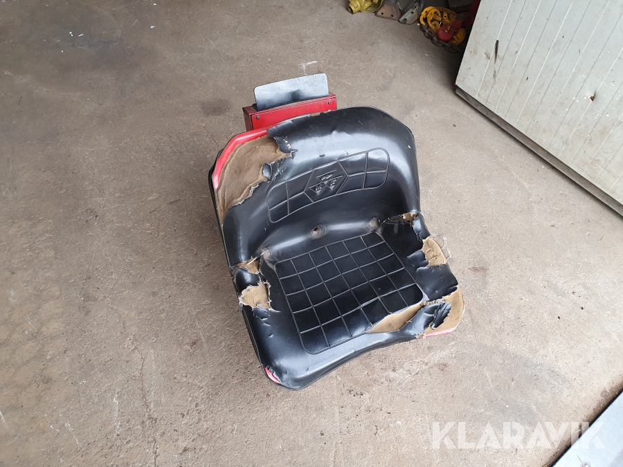 Stol till veterantraktor Massey Ferguson 135 / 165 mfl