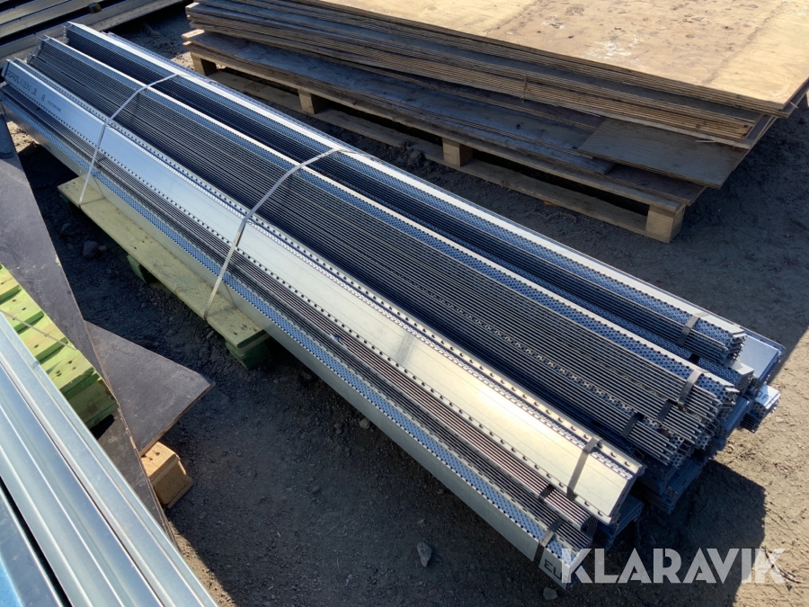 Luftad hattprofil för fasad 160st Europrofil