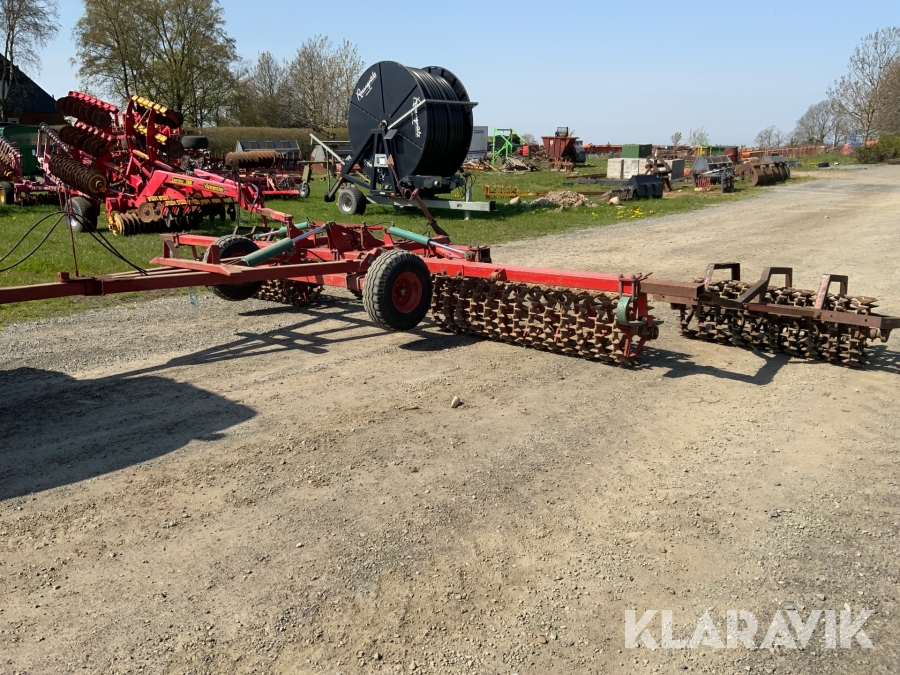 Knastervält Kverneland