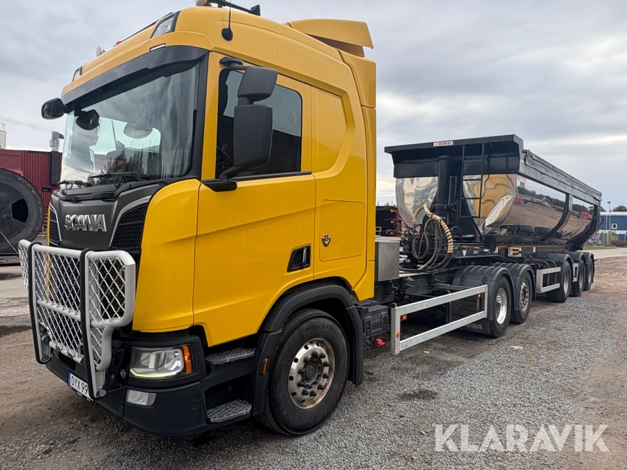 Lastbil med tipp trailer Scania R580