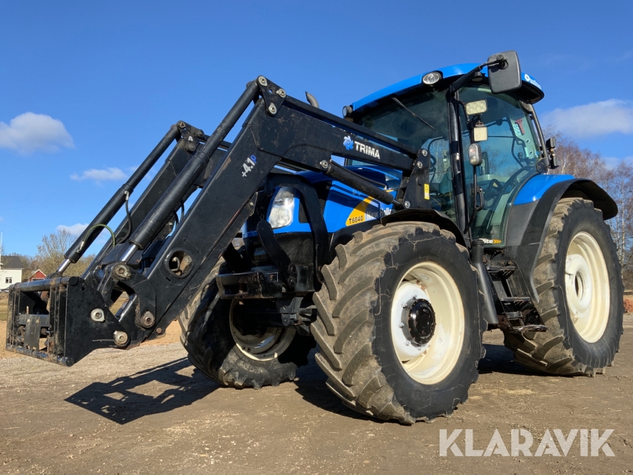 Traktor New Holland T6040 med lastare