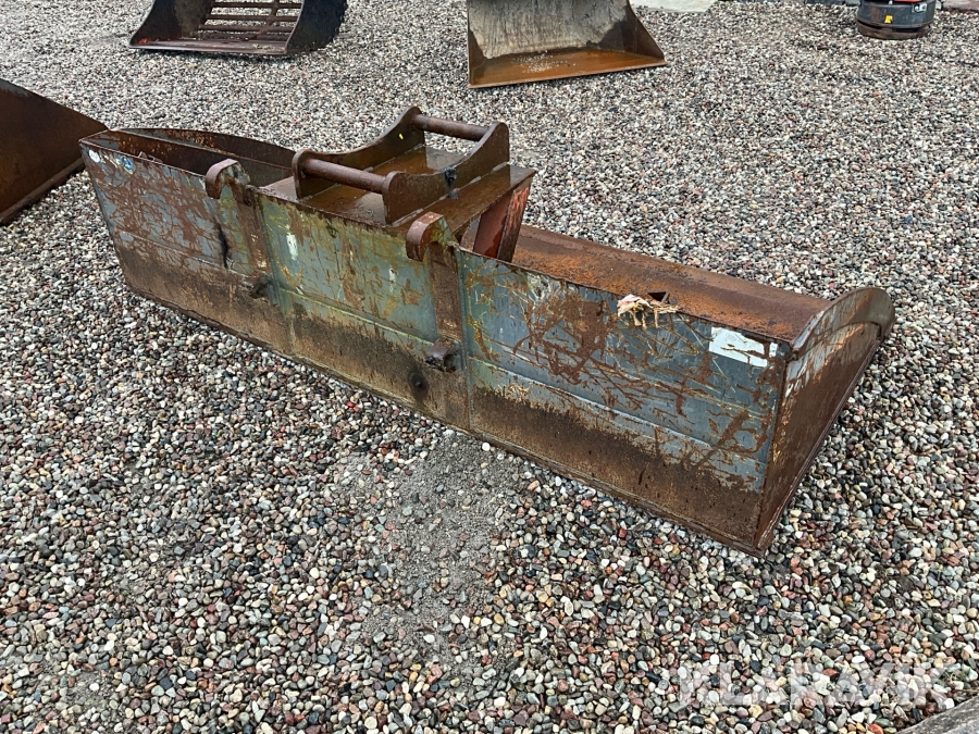 Planeringsskopa Norje Trima och S45 fäste.