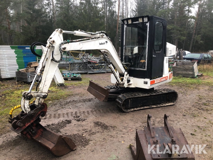 Grävmaskin Bobcat X225