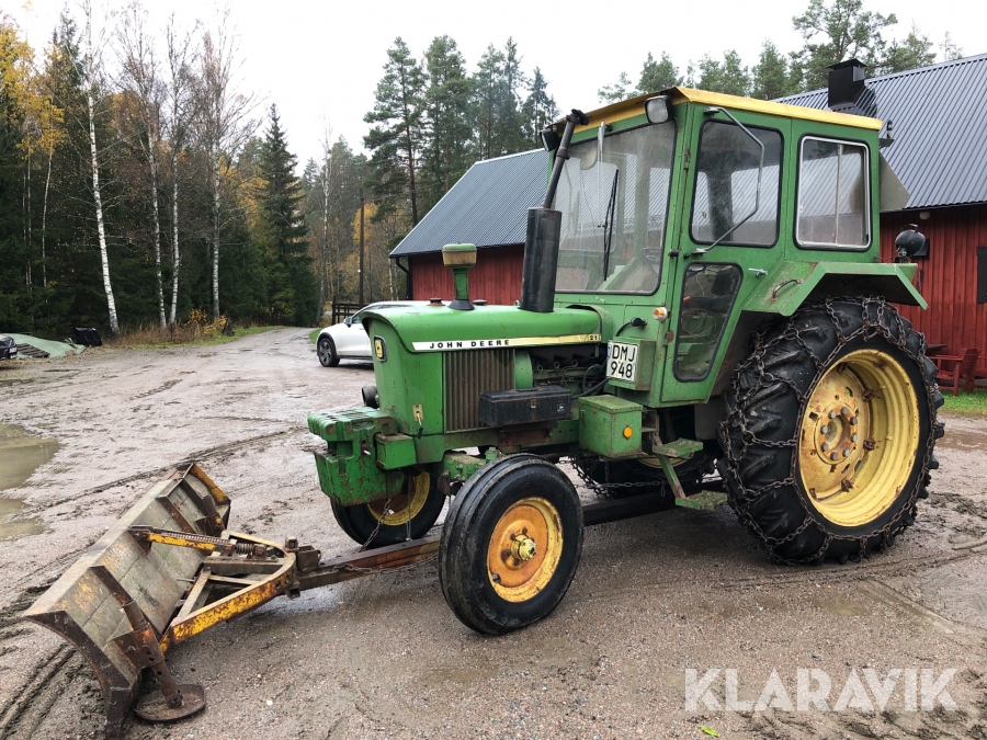 Traktor John Deere 2130