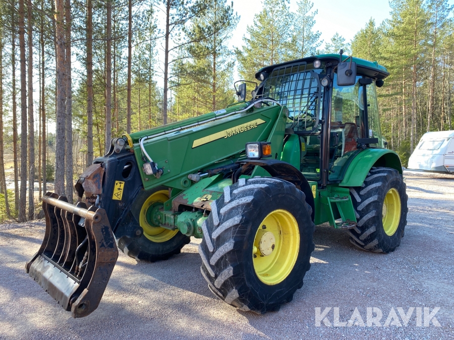 Teleskoplastare John Deere 3800 med skopa