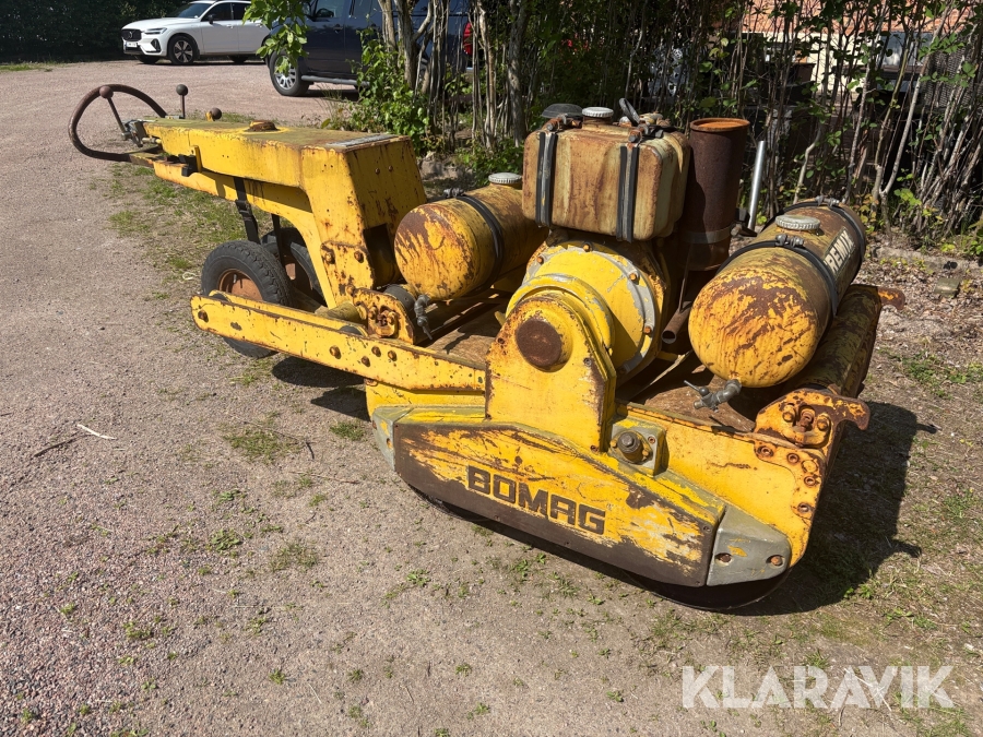 Vält Bomag BW 75S
