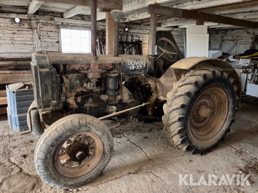 Veterantraktor Oliver 18-28