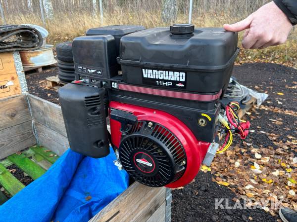 Motor Briggs & Stratton Vanguard 11HP