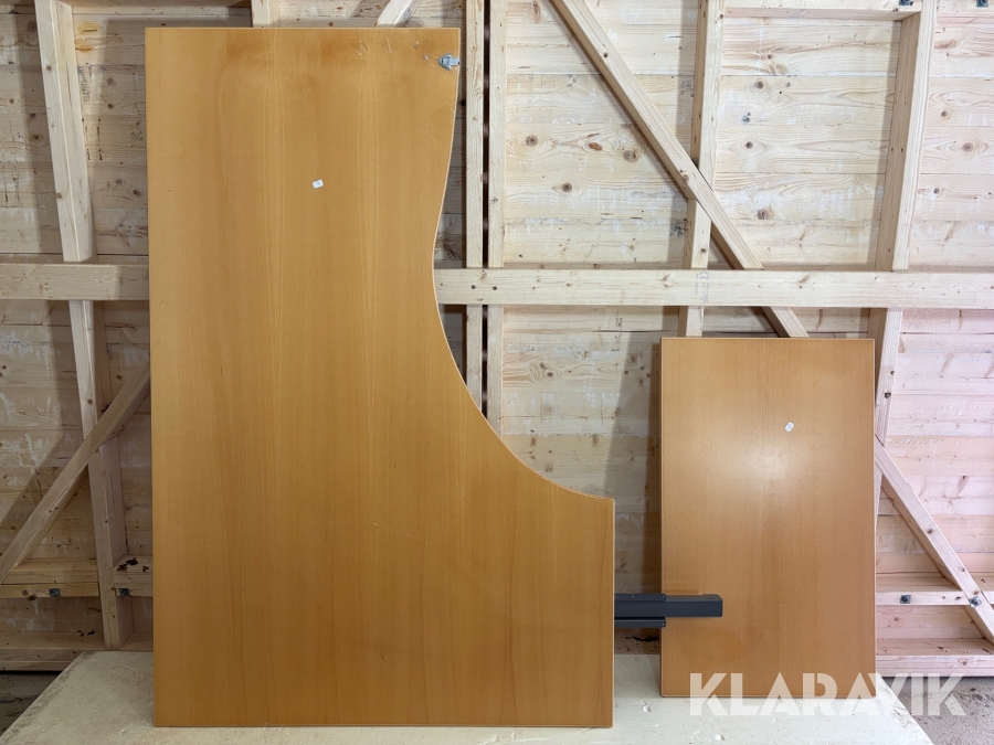 Skrivbord Kinnarps höj och sänkbart