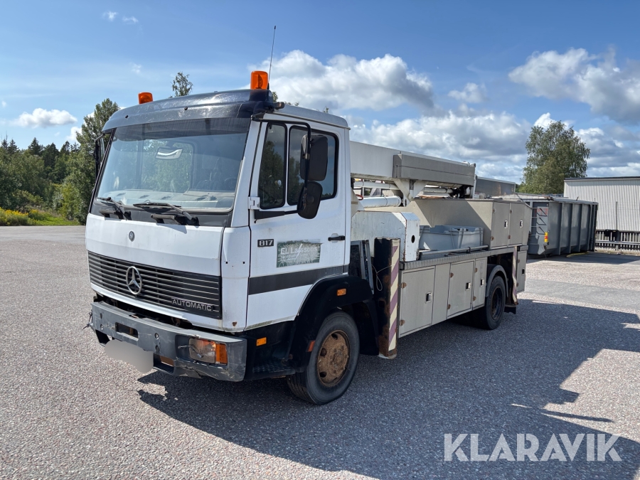 Billift Mercedes-Benz 817 Bronco Skylift 