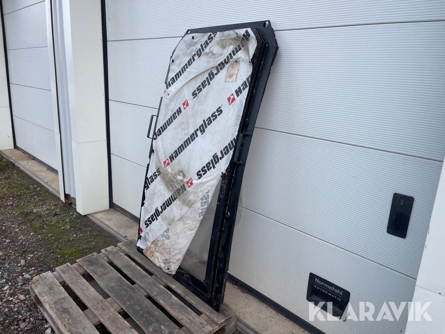 Sprängsäker ruta till grävmaskin Hammerglass rabs