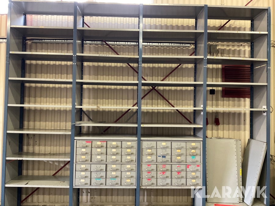 Hyllställ med hyllplan