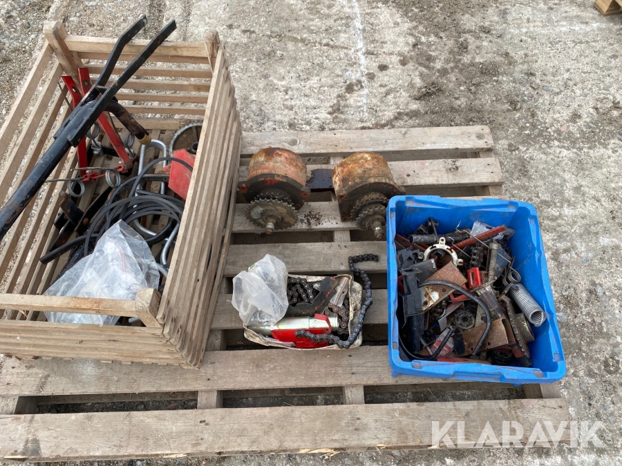 Diverse reservdelar till Överum Tive 5004