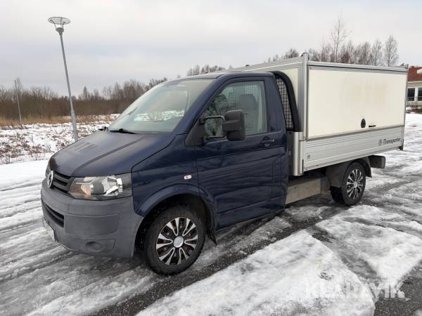 Pickup Volkswagen Transporter CAB T30 2.0 TDI Manuell 102 hk med flakskåp