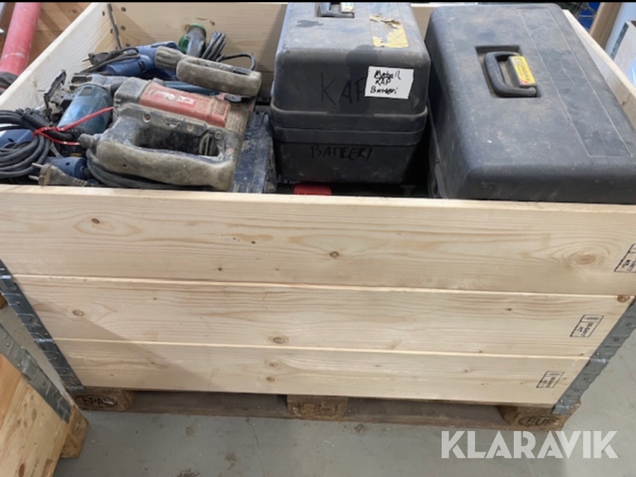 Pall med handverktyg