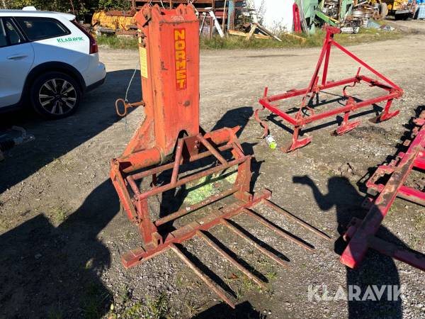 Trepunktsmonterad lastare Normet TK353